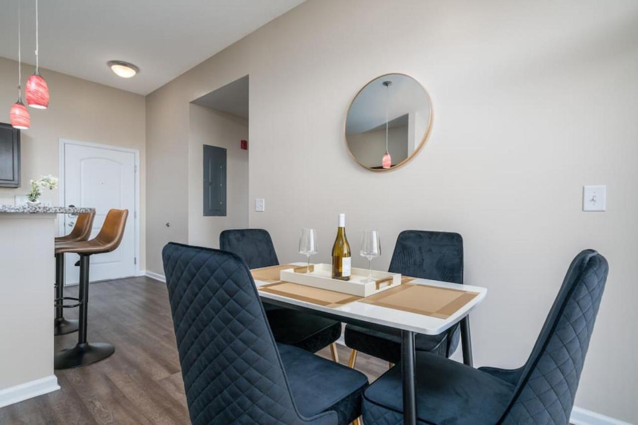 Апартаменти Private Bed Downtown Indy - Shared Індіанаполіс Екстер'єр фото