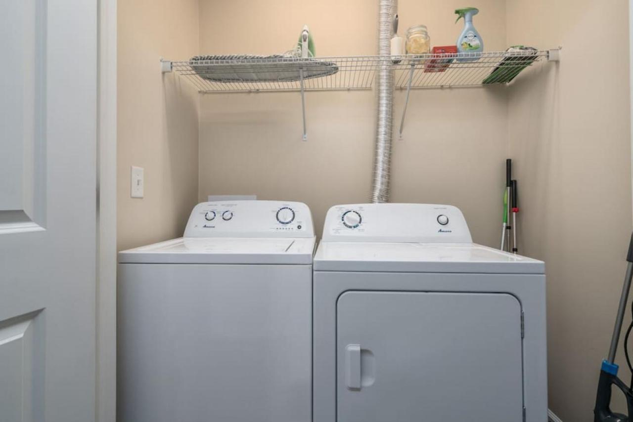 Апартаменти Private Bed Downtown Indy - Shared Індіанаполіс Екстер'єр фото