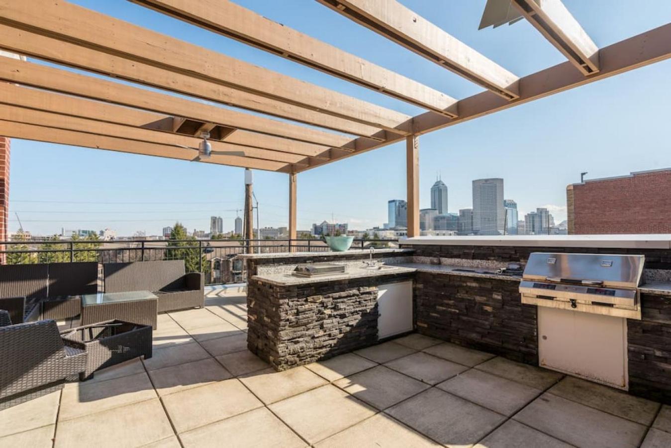 Апартаменти Private Bed Downtown Indy - Shared Індіанаполіс Екстер'єр фото