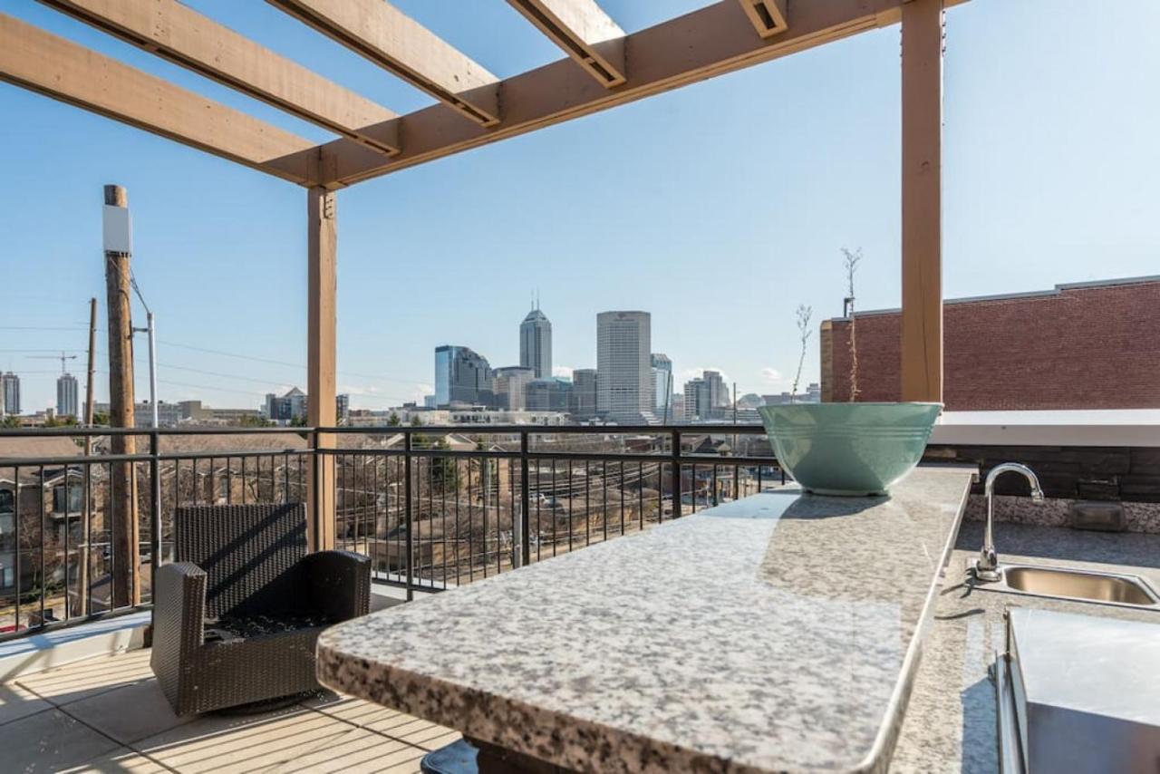 Апартаменти Private Bed Downtown Indy - Shared Індіанаполіс Екстер'єр фото